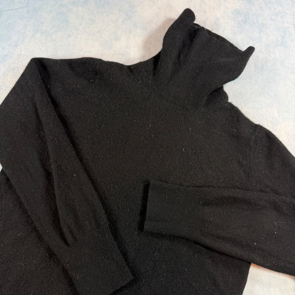 Uniqlo Turtleneck Cashmere Sweater Womens Large Black Excellent 100% Long Sleeve